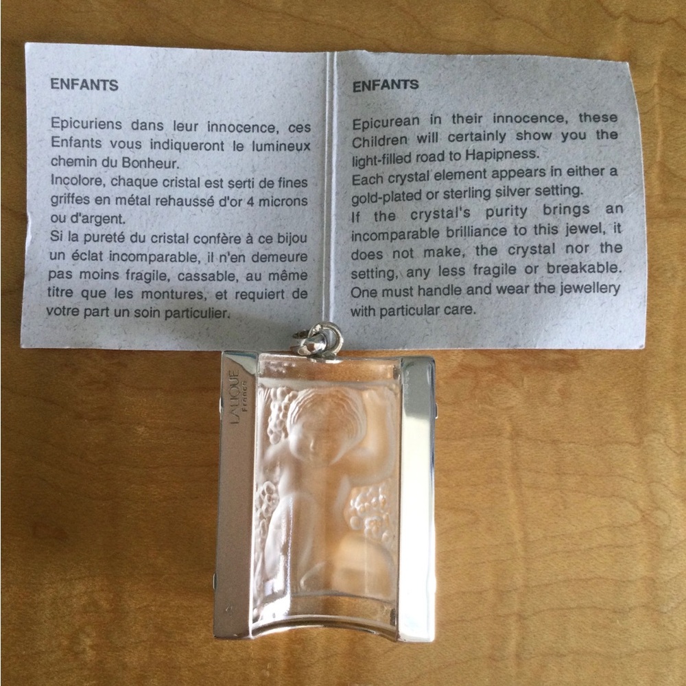 Lalique Enfants Pendant - Picture 4 of 12